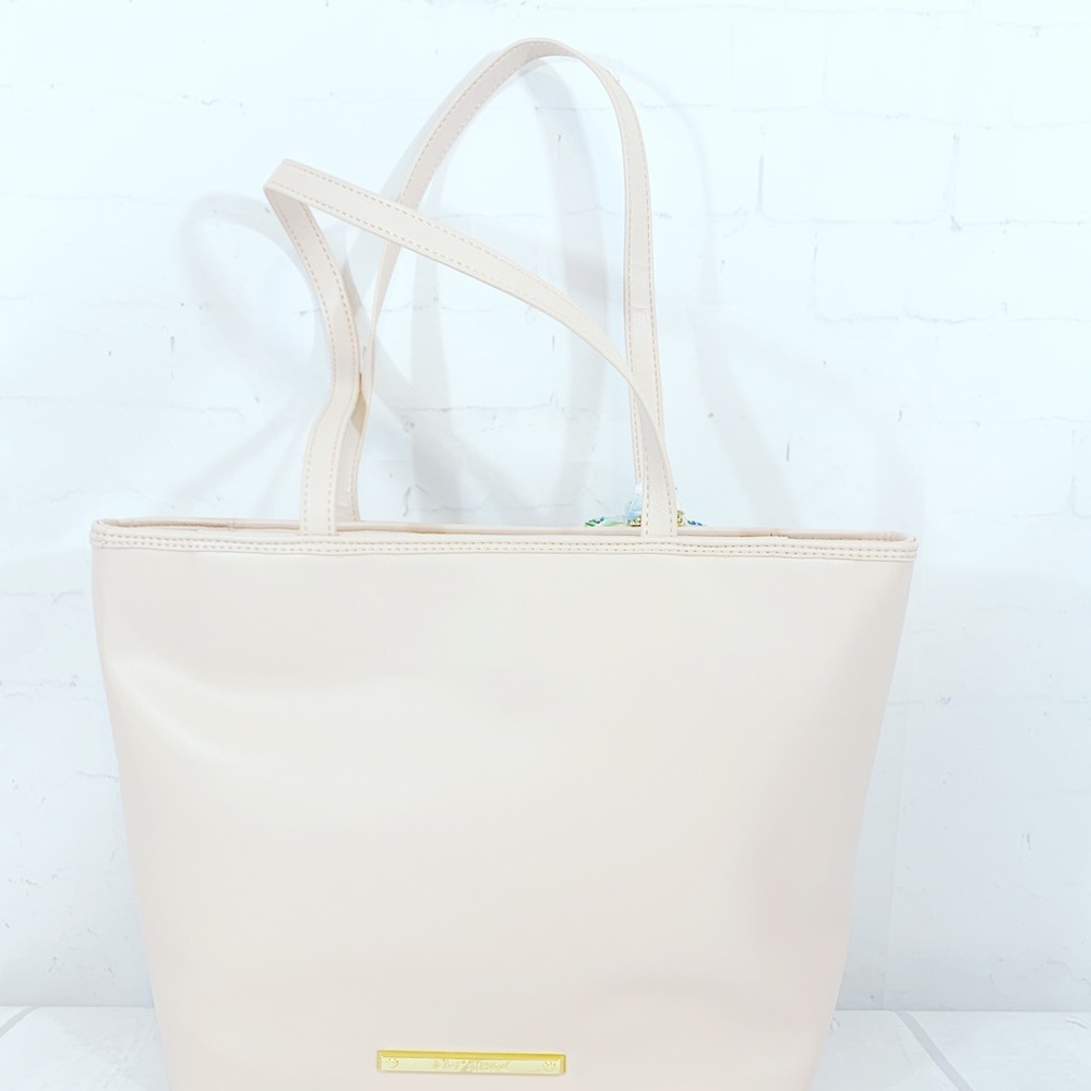 Betsey Johnson Xomya Pink Quilted Blush Tote New - Picture 5 of 15